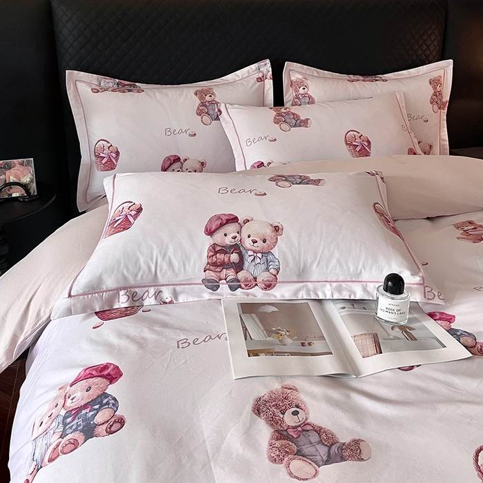 91家纺网 家纺一手货源 找家纺 金纱玉纺家纺 2025新款全棉13376数码印花四件套（礼盒包装）351A2