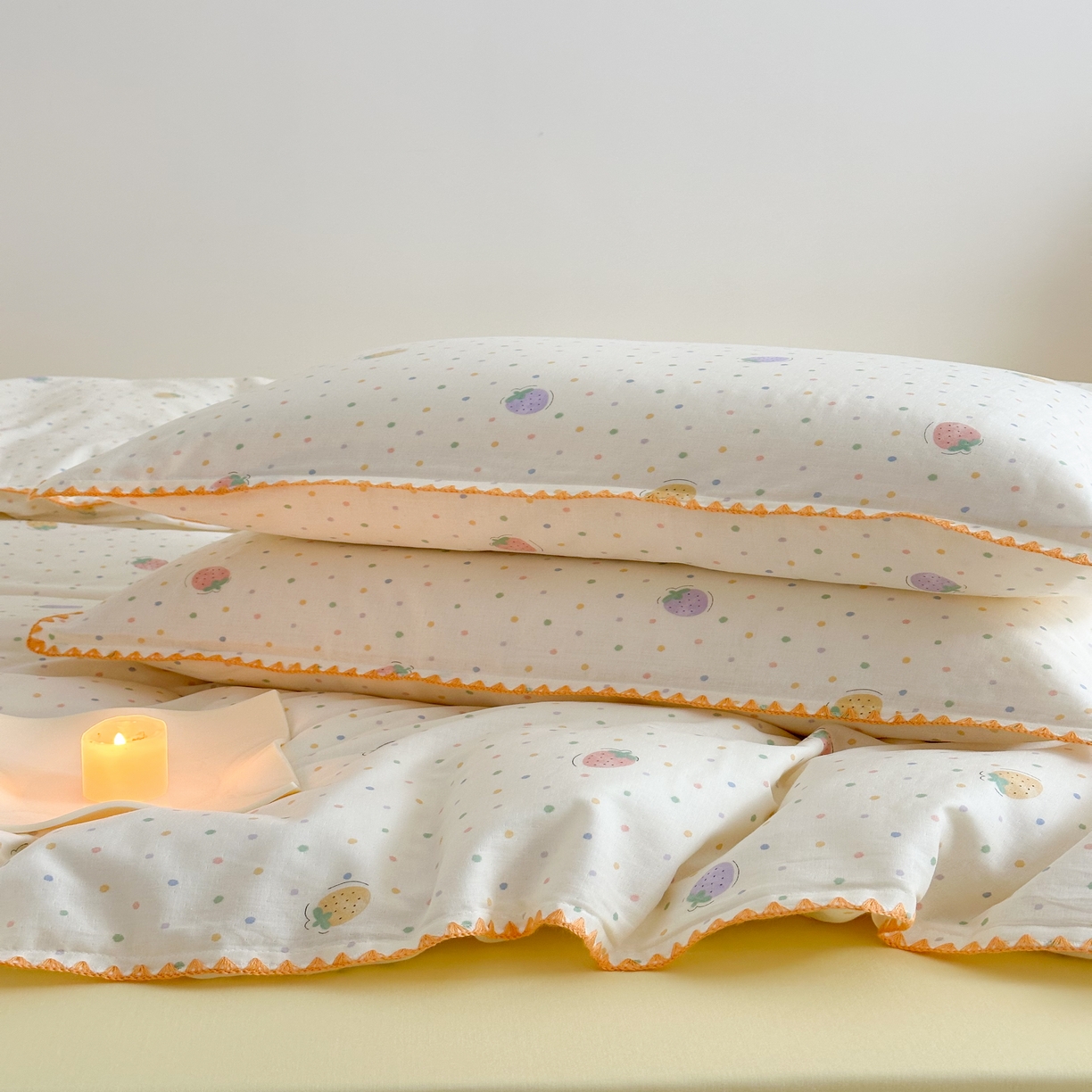 91家纺网 家纺一手货源 找家纺 2025新款工艺款全棉双层纱小清新贝壳边四件套 奶球