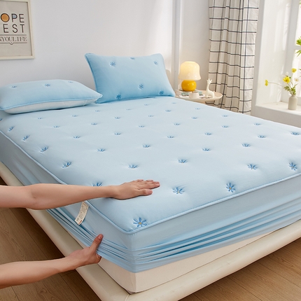盛眠 2025新款水洗棉刺绣夹棉床笠床罩家用床垫套 雏菊 蓝