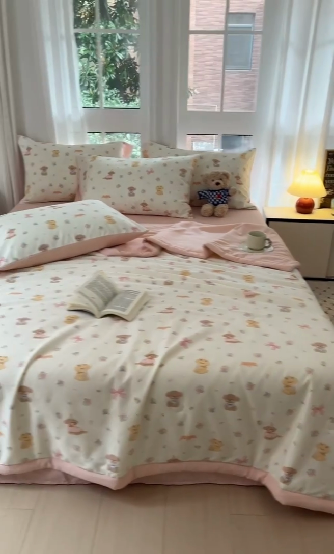 91家纺网 家纺一手货源 找家纺 一加一 2025新款A棉B水洗棉大豆夏被四件套 酷卡小狗