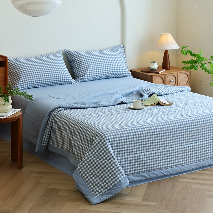 91家纺网 家纺一手货源 找家纺 雯雨家纺 2025新款A类无印风里外全棉纯棉水洗棉新疆棉花夏被夏凉被空调被 浅蓝小格