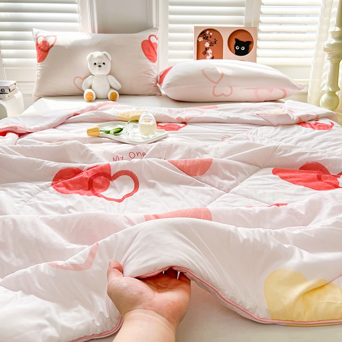 91家纺网 家纺一手货源 找家纺 好梦来家纺（原锦茂家纺） 2025新款印花凉感丝抗菌夏被 小欣喜