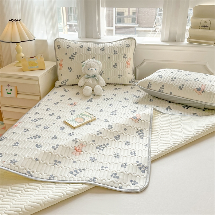 91家纺网 家纺一手货源 找家纺 慕尚家纺 2025新款小清新凉感丝乳胶席 兔稚