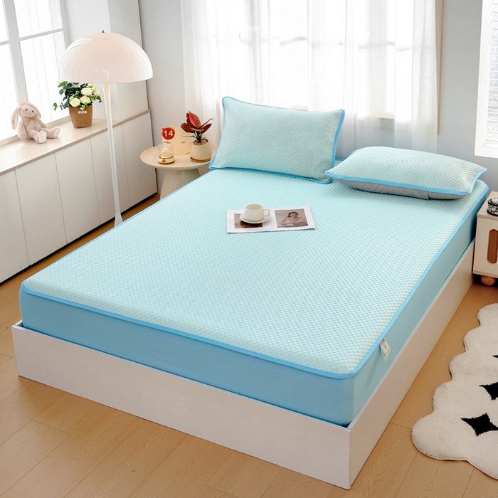 91家纺网 家纺一手货源 找家纺 绒宴家纺 2025新款提花凉席凉豆豆冰豆豆凉席三件套 简约-淡蓝床笠款