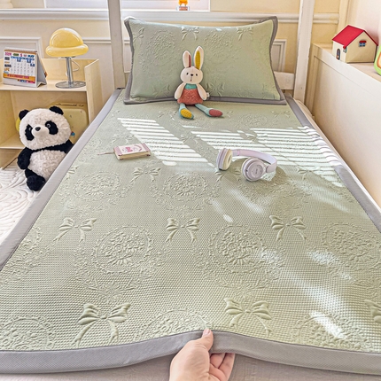 91家纺网 家纺一手货源 找家纺 （总）富馨莱 2025新款A类480克PE凉感凉豆豆凉席三件套和单件学生款