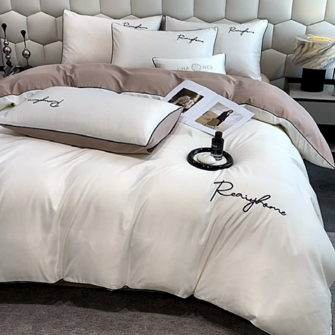 91家纺网 家纺一手货源 找家纺 富宁2025新款水洗真丝时光字母冰丝刺绣四件套 奶油白+咖