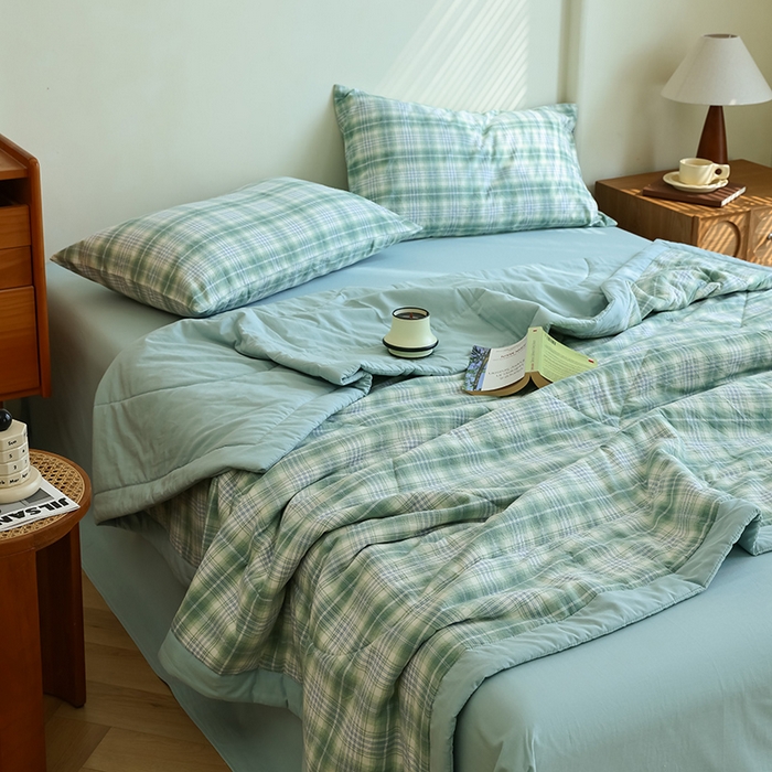 91家纺网 家纺一手货源 找家纺 雯雨家纺 2025新款A类无印风里外全棉纯棉水洗棉新疆棉花夏被夏凉被空调被 光年绿