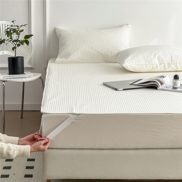 91家纺网 家纺一手货源 找家纺 法芙娜家纺 2025新款全棉40S水洗棉床垫 白色