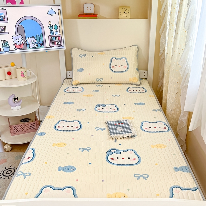 91家纺网 家纺一手货源 找家纺 川悦生活 2025新款小阪凉感丝印花凉席-学生床 猫猫酱