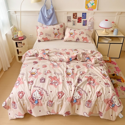 91家纺网 家纺一手货源 找家纺 昊川家纺 2025新款三丽鸥A类水洗双层纱夏被夏凉被空调被 KT家族