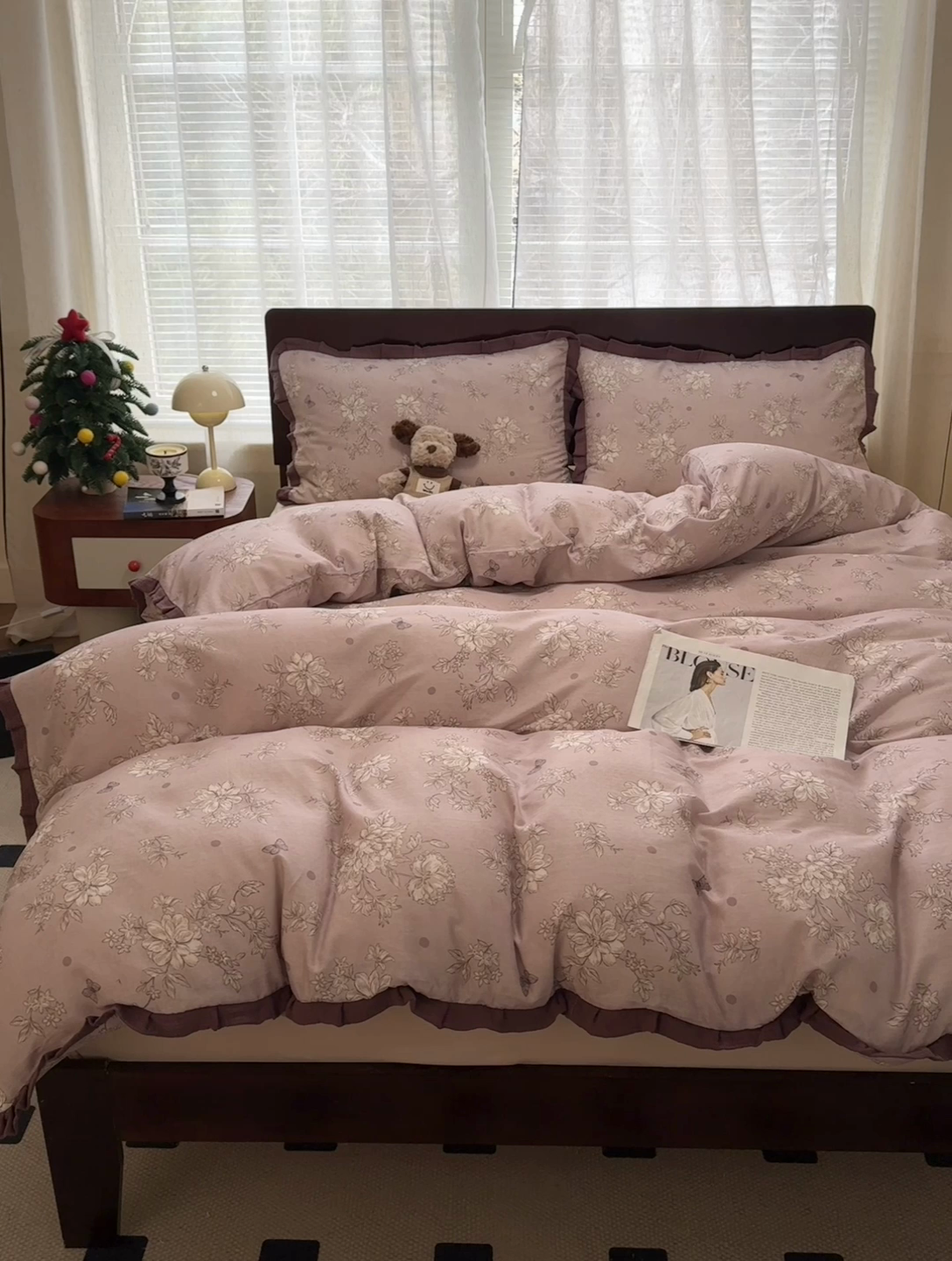 91家纺网 家纺一手货源 找家纺 曼之夏 2025春夏新款A类全棉纯棉邹邹纱花边款四件套 紫嫣