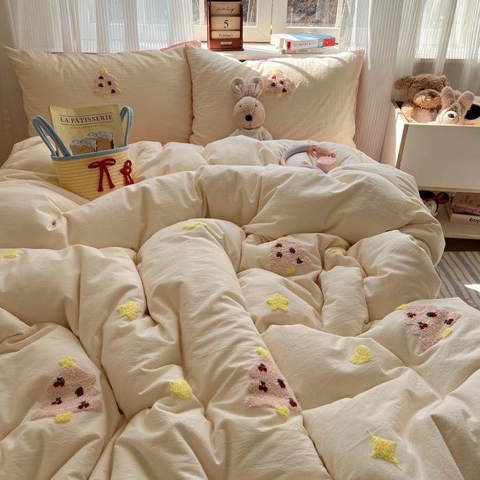 91家纺网 家纺一手货源 找家纺 慕尚家纺 2025新款春夏新款色织水洗棉毛巾绣四件套 圣诞树 粉