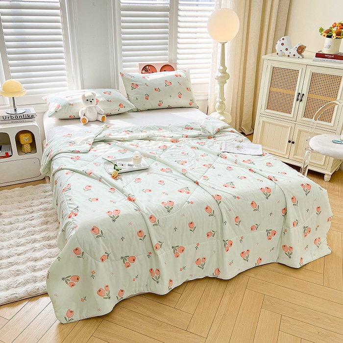 91家纺网 家纺一手货源 找家纺 好梦来家纺（原锦茂家纺） 2025新款印花凉感丝抗菌夏被 夏日玫瑰