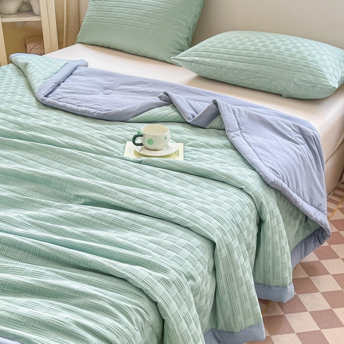 91家纺网 家纺一手货源 找家纺 欧邦 2025新款华夫格水洗棉夏被 绿＋蓝