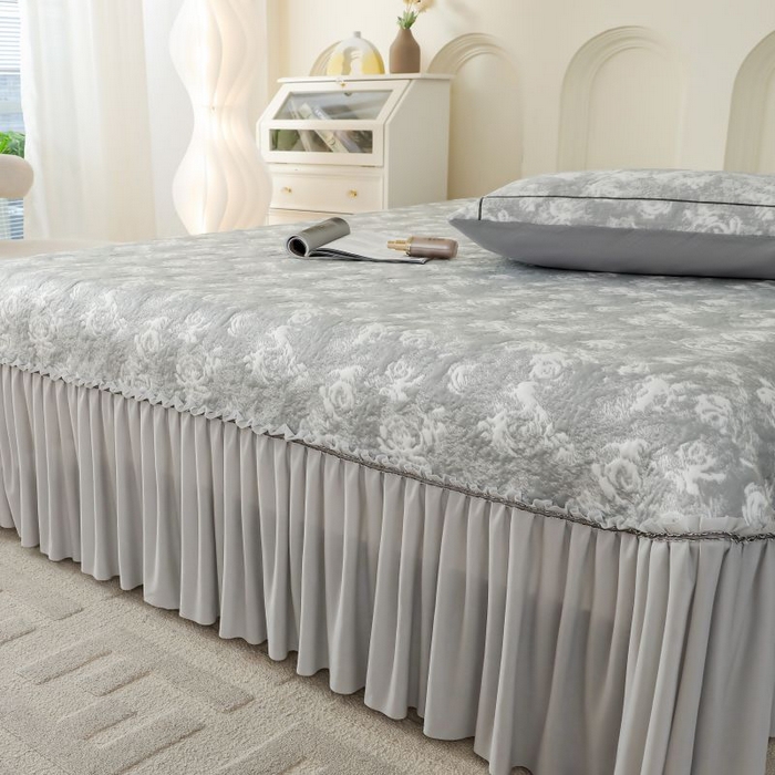 91家纺网 家纺一手货源 找家纺 2025新款玫瑰亲肤冰丝席床裙 灰色