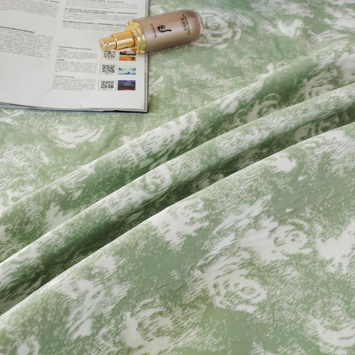 91家纺网 家纺一手货源 找家纺 2025新款玫瑰亲肤冰丝席床裙 绿色