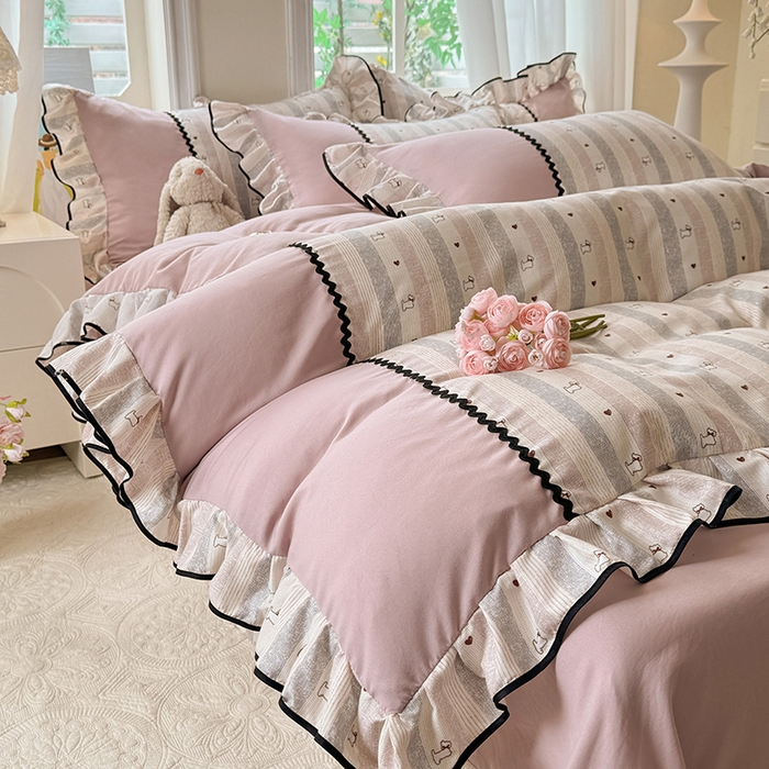 91家纺网 家纺一手货源 找家纺 大麦家纺 2025新款韩式花边亲肤棉四件套 线条狗