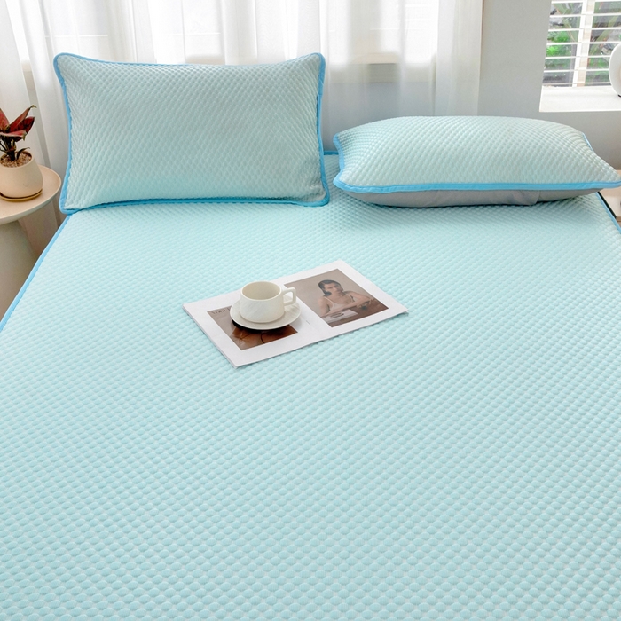 91家纺网 家纺一手货源 找家纺 绒宴家纺 2025新款提花凉席凉豆豆冰豆豆凉席三件套 简约-淡蓝床笠款