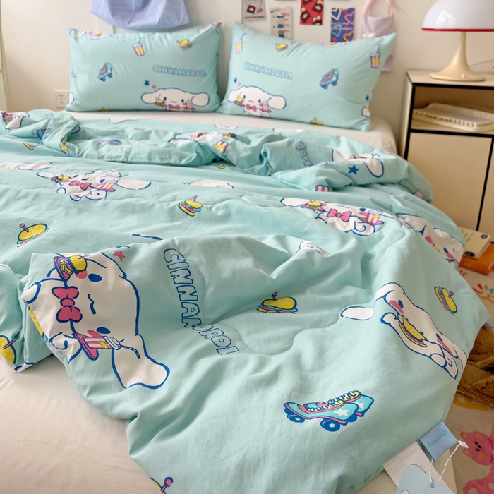 91家纺网 家纺一手货源 找家纺 昊川家纺 2025新款三丽鸥A类水洗双层纱夏被夏凉被空调被 汉堡玉桂狗