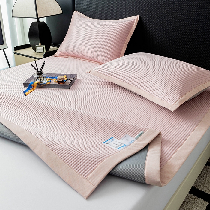 91家纺网 家纺一手货源 找家纺 安哆啦家纺 2025新款480克高端PE冰豆豆软凉席 华夫格-樱花粉