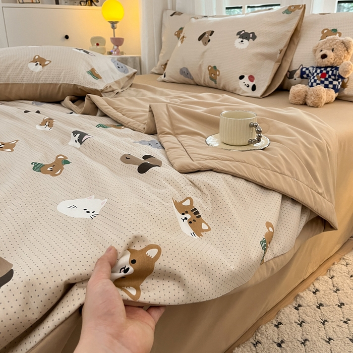 91家纺网 家纺一手货源 找家纺 一加一 2025新款A棉B水洗棉大豆夏被四件套 哈皮狗