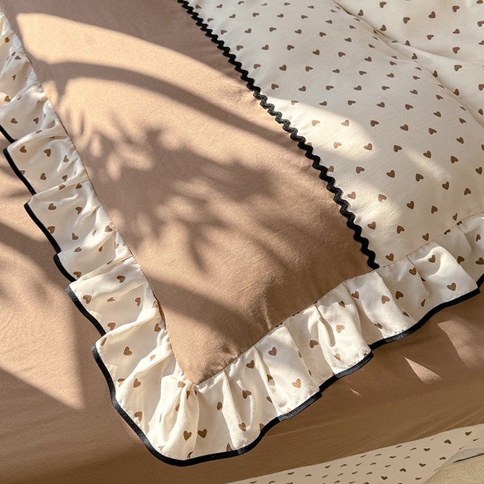 91家纺网 家纺一手货源 找家纺 大麦家纺 2025新款韩式花边亲肤棉四件套 爱心