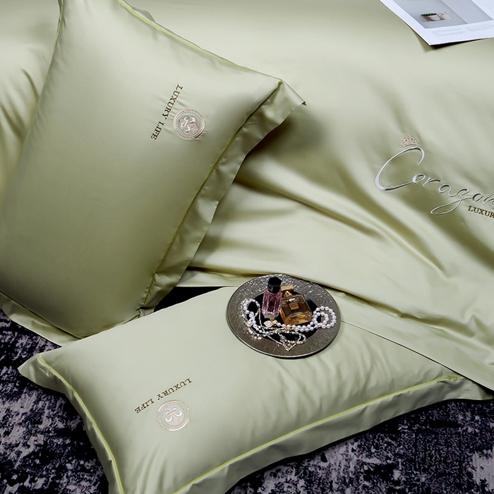 91家纺网 家纺一手货源 找家纺 U品汇 2025新款60s支贡缎长绒棉刺绣花四件套纯棉全棉100%棉礼盒包装 简凡-抹茶绿
