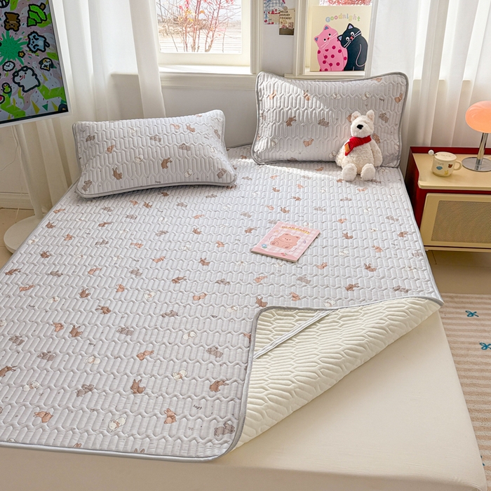 91家纺网 家纺一手货源 找家纺 慕尚家纺 2025新款小清新凉感丝乳胶席 中国白兔