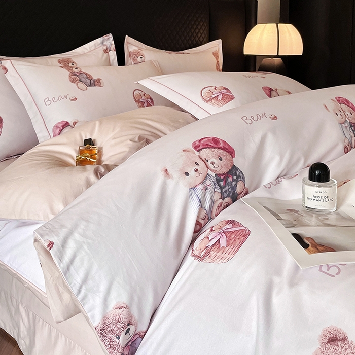 91家纺网 家纺一手货源 找家纺 金纱玉纺家纺 2025新款全棉13376数码印花四件套（礼盒包装）351A2