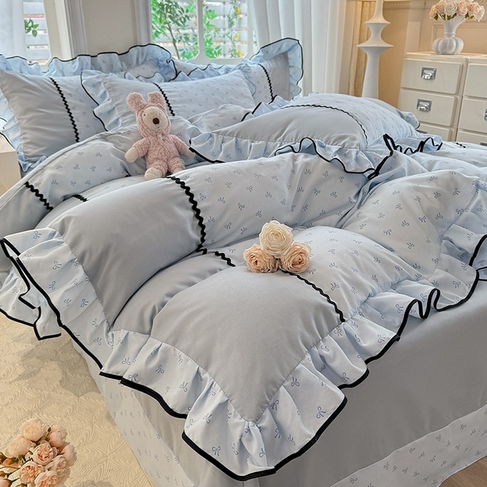 91家纺网 家纺一手货源 找家纺 大麦家纺 2025新款韩式花边亲肤棉四件套 蓝色蝴蝶结