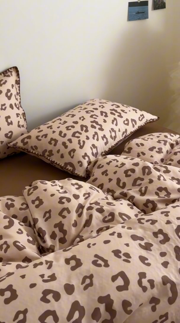 91家纺网 家纺一手货源 找家纺 2025新款春夏新品工艺款全棉双层纱贝壳边四件套 星野