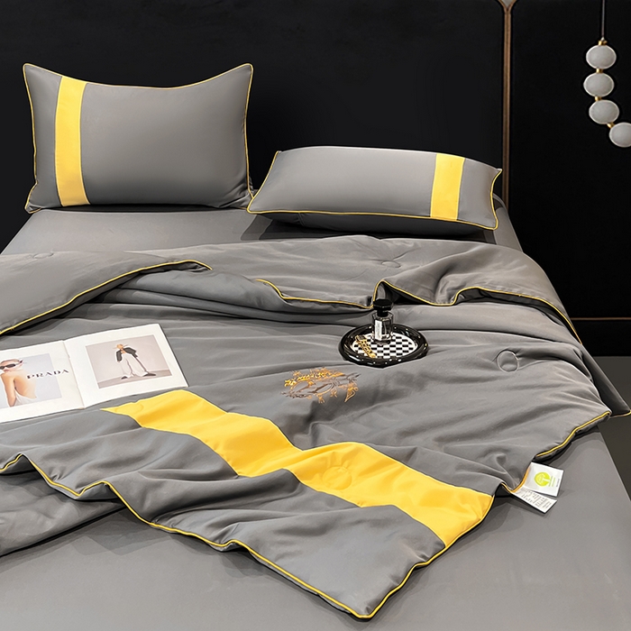 91家纺网 家纺一手货源 找家纺 （总）梦舒羽 2025新款清凉舒适水洗冰丝双拼亮钻夏被