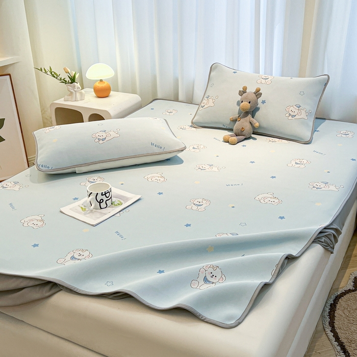 91家纺网 家纺一手货源 找家纺 2025春夏新款独家研发太空层凉感软席冰丝印花凉席床笠款 小奶狗