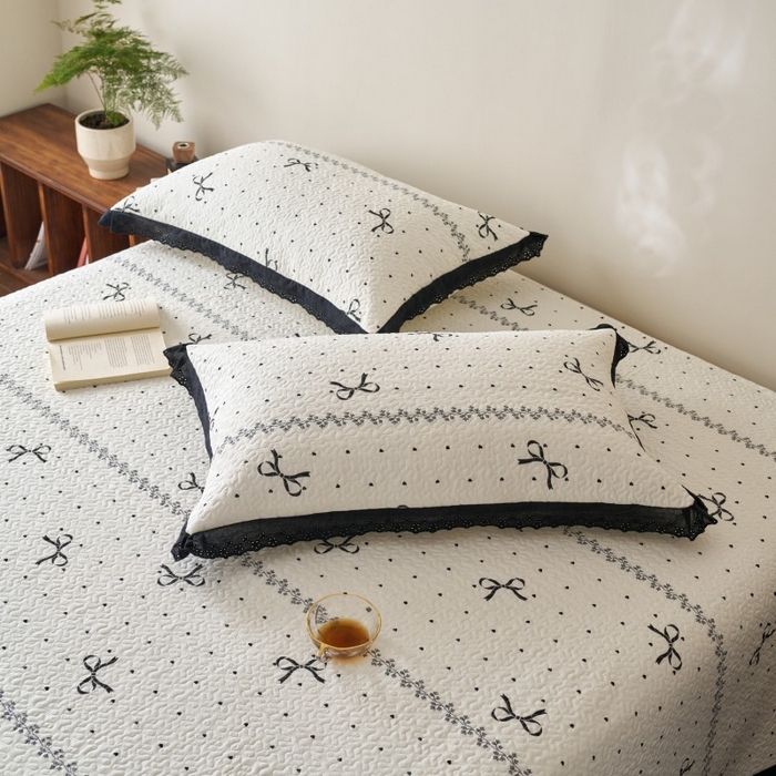 91家纺网 家纺一手货源 找家纺 漫仙阁家纺 2025新款热卖法式花边款加厚床盖床盖三件套 法式蝴蝶