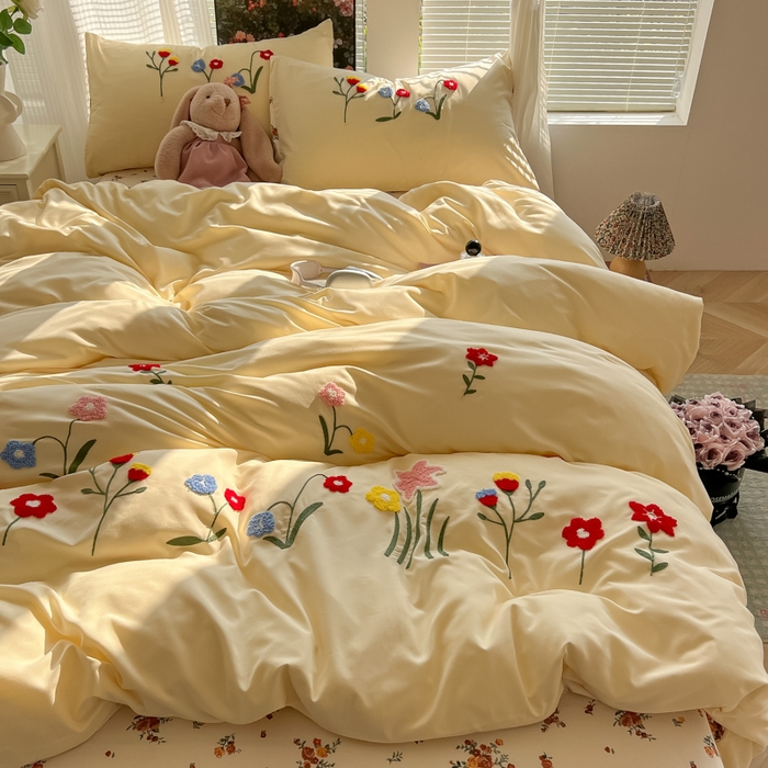 91家纺网 家纺一手货源 找家纺 子钦家纺 2025新款云朵棉毛巾绣床单床笠四件套宿舍儿童-繁花似锦 奶白