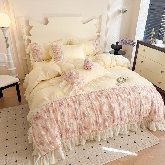 91家纺网 家纺一手货源 找家纺 富盛家纺 2025新款水洗亲肤棉雪纺印绣工艺四件套公主风四件套巴黎春天系列 巴黎春天-黄