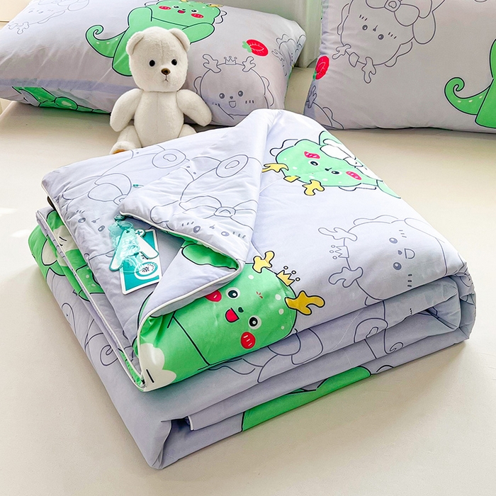 91家纺网 家纺一手货源 找家纺 好梦来家纺（原锦茂家纺） 2026新款印花凉感丝抗菌夏被 恐龙派对