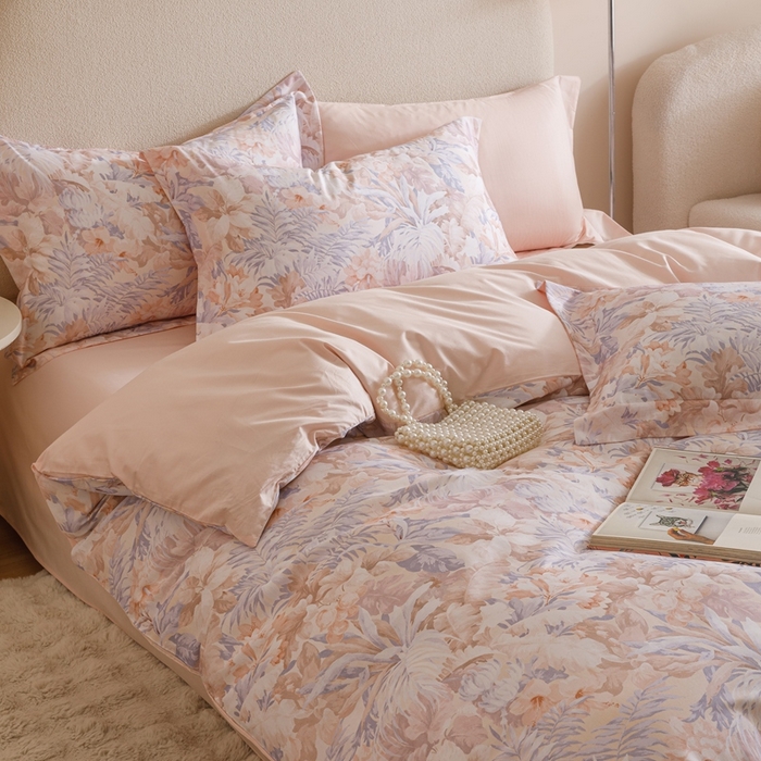 91家纺网 家纺一手货源 找家纺 2025新款全棉纯棉【如梦令】红金裸盖棉四件套【标准号全网控价（折后券后）不低于199元】 花满溪