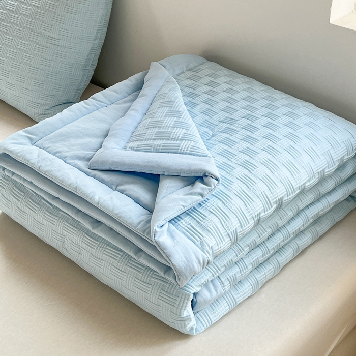 91家纺网 家纺一手货源 找家纺 欧邦 2025新款华夫格水洗棉夏被 天蓝