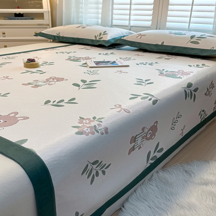 91家纺网 家纺一手货源 找家纺 席佬大 2025新款高克重卡通数码印花冰藤席床席床笠款 从林熊-平铺款-平铺款