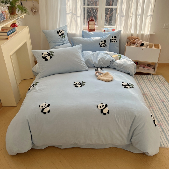 91家纺网 家纺一手货源 找家纺 慕尚家纺 2025新款春夏新款色织水洗棉毛巾绣四件套 熊猫 蓝