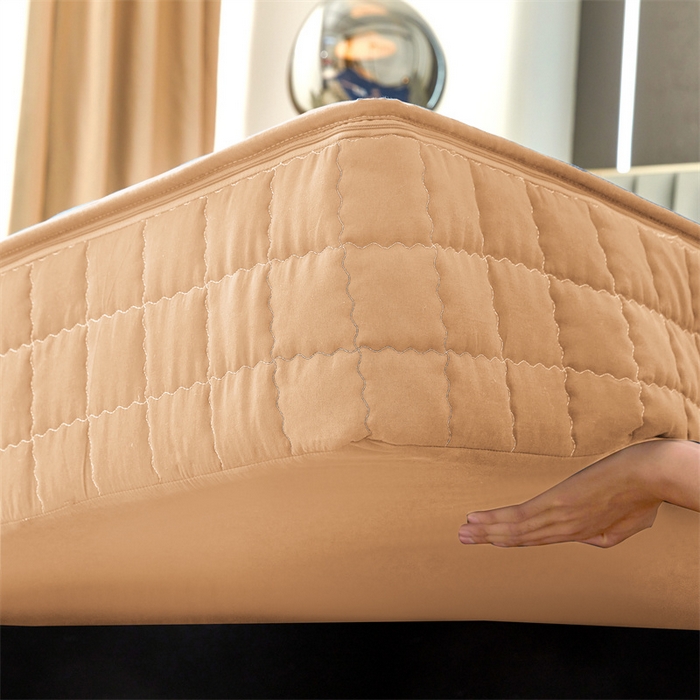 91家纺网 家纺一手货源 找家纺 欧邦 2025新款水洗原棉六面全包夹棉床笠 羊驼色