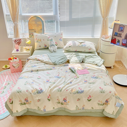 91家纺网 家纺一手货源 找家纺 一加一 2025新款A棉B水洗棉大豆夏被四件套 蘑菇兔兔