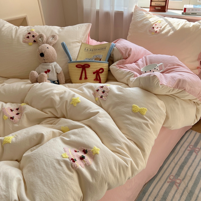 91家纺网 家纺一手货源 找家纺 慕尚家纺 2025新款春夏新款色织水洗棉毛巾绣四件套 圣诞树 粉