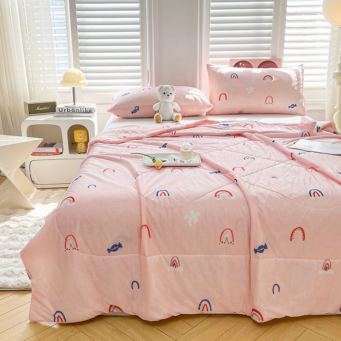 91家纺网 家纺一手货源 找家纺 好梦来家纺（原锦茂家纺） 2025新款印花凉感丝抗菌夏被 彩虹糖果