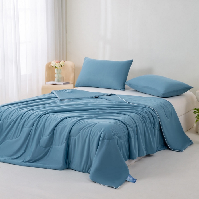 91家纺网 家纺一手货源 找家纺 好梦来家纺（原锦茂家纺） 2025新款印花凉感丝抗菌夏被 深蓝