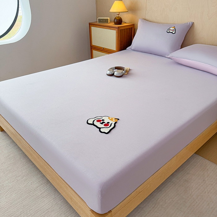 91家纺网 家纺一手货源 找家纺 澳梵家居 2025新款A类全棉毛巾绣床笠 腮红小狗-紫