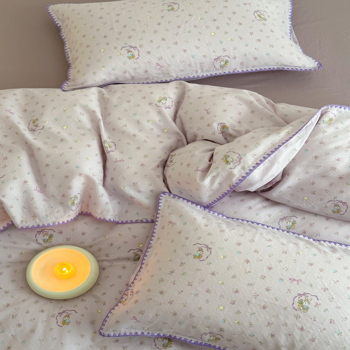 91家纺网 家纺一手货源 找家纺 2025新款春夏新品工艺款全棉双层纱贝壳边四件套 梦露