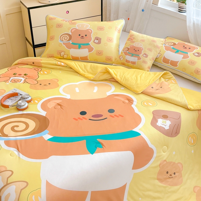 91家纺网 家纺一手货源 找家纺 ds生活馆 2025新款A类大版卡通凉感丝夏被 黄油小熊