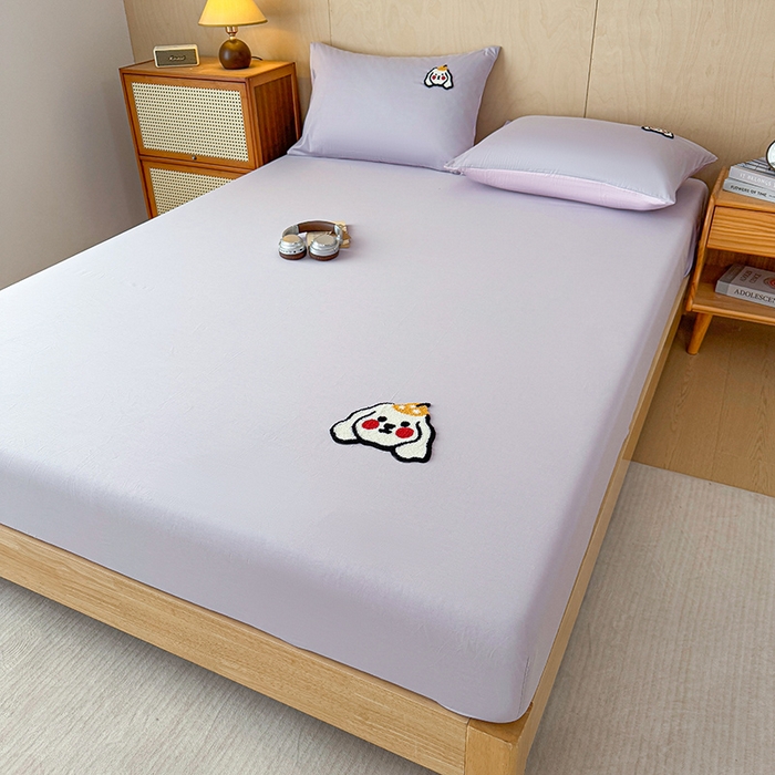 91家纺网 家纺一手货源 找家纺 澳梵家居 2025新款A类全棉毛巾绣床笠 腮红小狗-紫